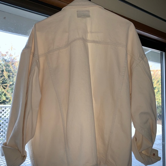 American Eagle Boyfriend Denim Jacket - Picture 3 of 4